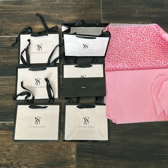 Victoria's Secret Shopping Bags with Wrapping Papers - Picture 1 of 5